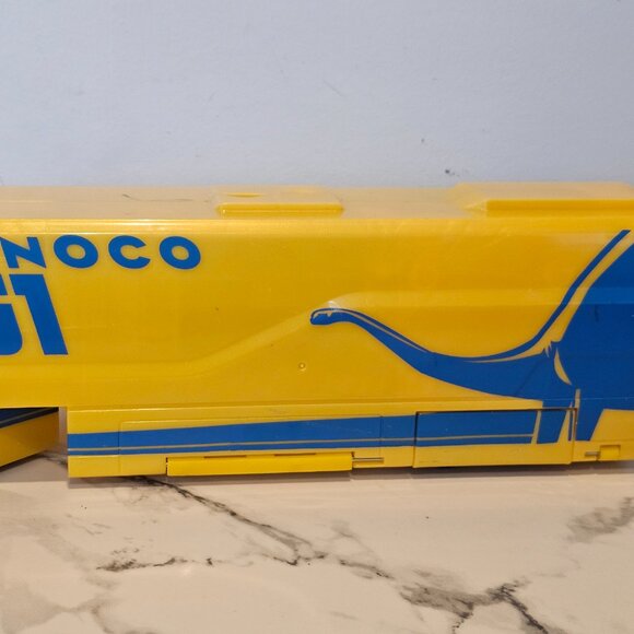 Disney Pixar Cars Hauler Collection Cruz Ramirez's Hauler Truck - Picture 13 of 15